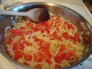 Pretty tomatoes, onions, and garlic